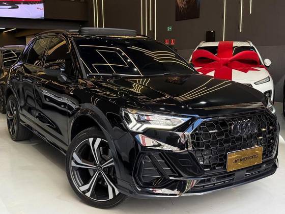 AUDI Q3 2.0 40 TFSI GASOLINA PERFORMANCE BLACK QUATTRO TIPTRONIC AUDI Q3 2.0 40 TFSI GASOLINA PERFORMANCE BLACK QUATTRO TIPTRONIC